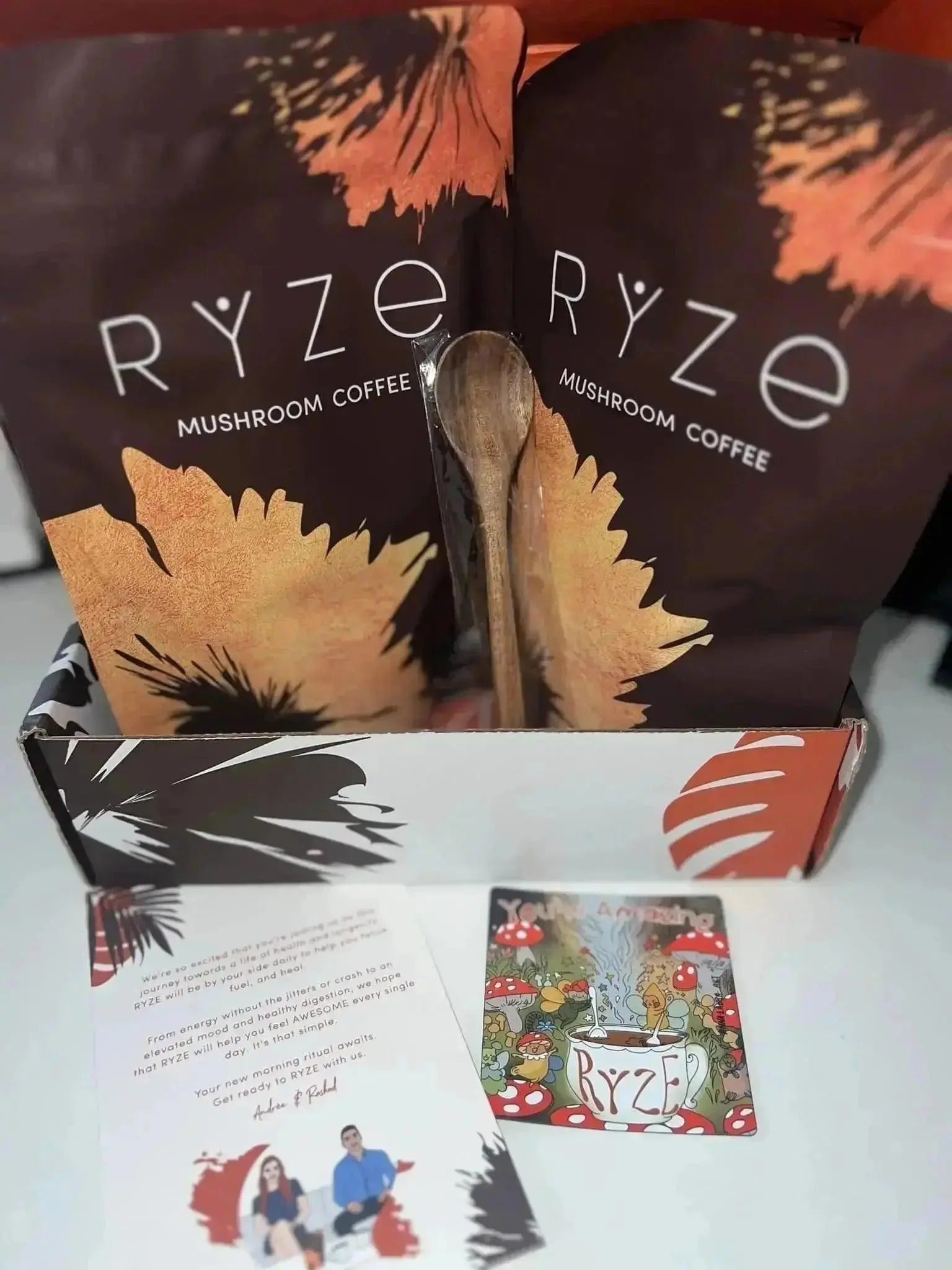 RYZE SUPERFOODS Mushroom Medium Roast Coffee USDA Organic with 6 Adaptogenic Mushrooms, USA Grown Instant Coffee for Better Energy, Focus Digestion Immunity with Lions Mane & Turkey Tail 30 Servings